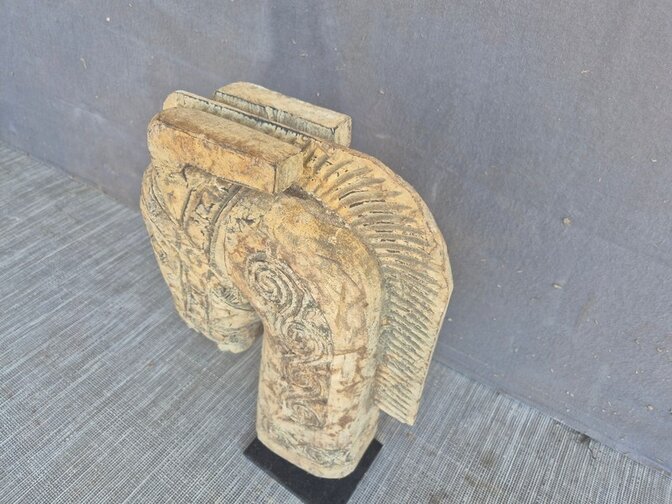 Paardenhoofd hout  op standaard - 50cm