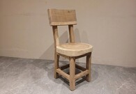 Stoelen en krukken