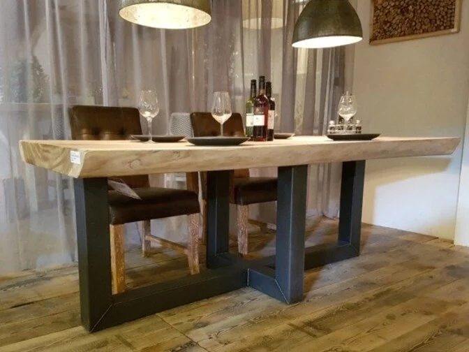 Welke tafelpoot past bij uw boomstamtafel?