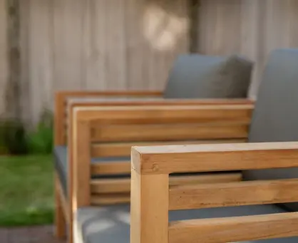 Ligstoel of loungestoel: wat is het verschil?