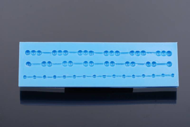 Siliconen Mal - Parelketting 3 rijen 16cm