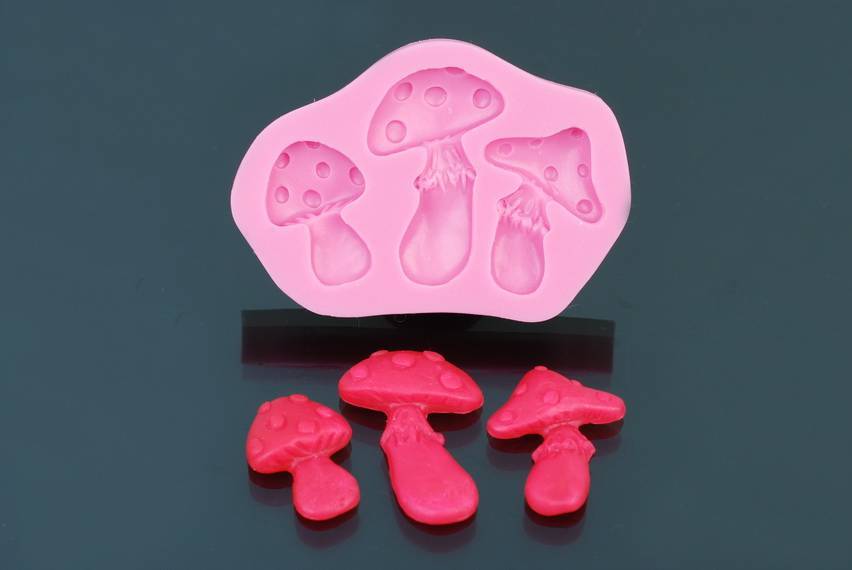 Siliconen Mal - Paddestoelen 3/4,5/3,5cm