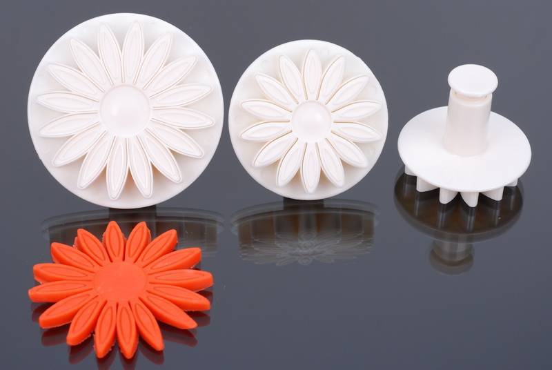 Uitstekers Zonnebloem, Margriet en Gerbera. Set 3 stuks 5cm, 6cm, 7cm