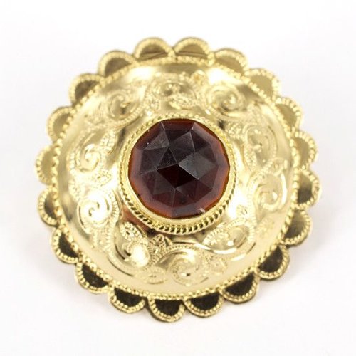 Occasion 14 karaat geelgouden broche met granaat Occasion 14 karaat geelgouden broche met granaat