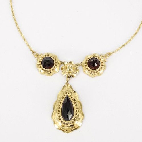 Occasion 14k geelgouden collier met Granaat Occasion 14k geelgouden collier met Granaat
