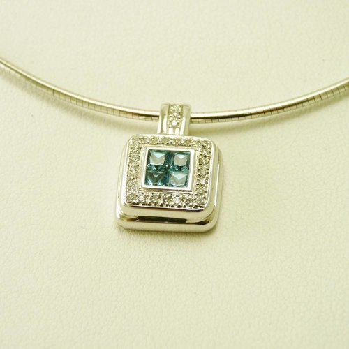 18 krt. witgouden choker bezet met topaas en briljant geslepen diamanten 18 krt. witgouden choker bezet met topaas en briljant geslepen diamanten