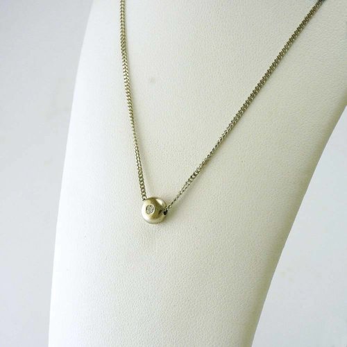 18 krt. white gold necklace with brilliant-cut diamond