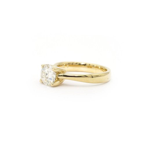 18 krt. yellow gold solitaire ring with brilliant