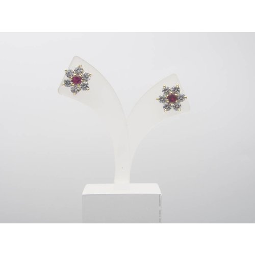 14 krt. yellow gold ear studs with zirconia stones 14 krt. yellow gold ear studs with zirconia stones