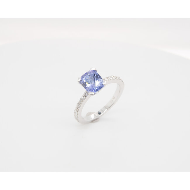 18 karaat wit goud ring Tanzaniet/ briljant 3.2 gram