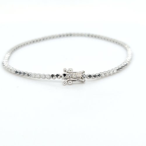18 krt. witgouden armband zwarte & witkleurig briljant geslepen diamanten 18 krt. witgouden armband zwarte & witkleurig briljant geslepen diamanten