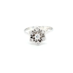 Occasion 14 krt. white gold ring with brilliant cut diamonds
