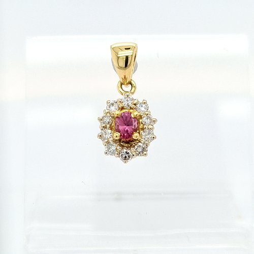 14 krt. geelgouden hanger met een roze saffier en briljantgeslepen diamanten 14 krt. geelgouden hanger met een roze saffier en briljantgeslepen diamanten