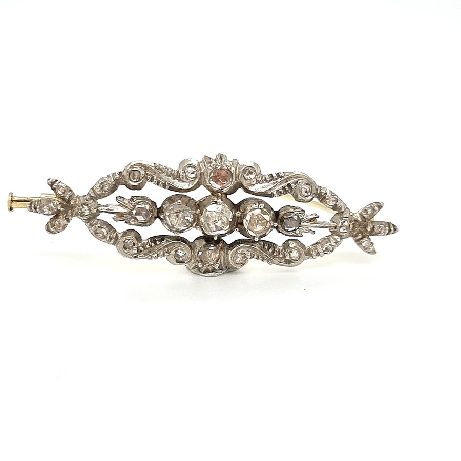 Occasion 14 krt. with silver combined brooch and rose-cut diamonds
