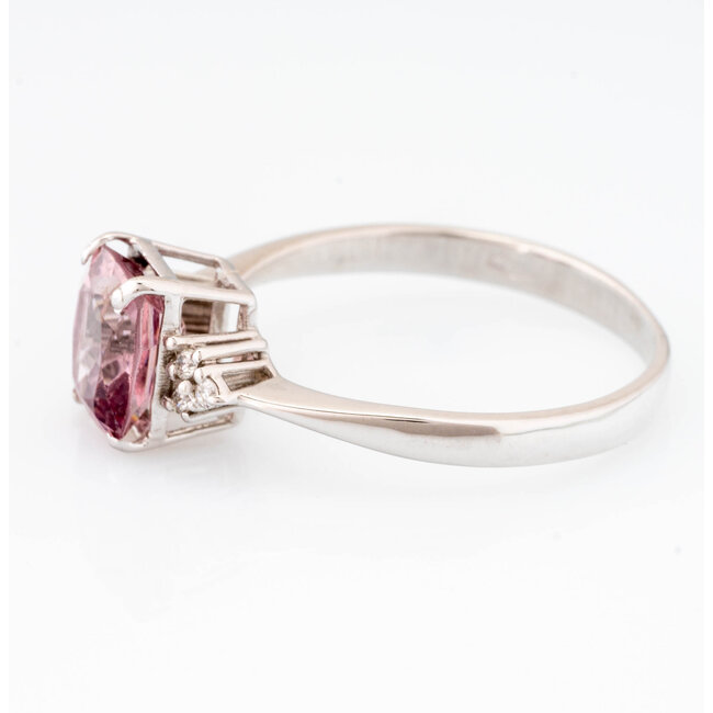 ROS  Jewel Design new 18k ring Pink Saffier 2.4gr Pink Lady