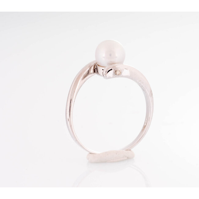 vintage witgouden ring met cultivé parel en Briljant