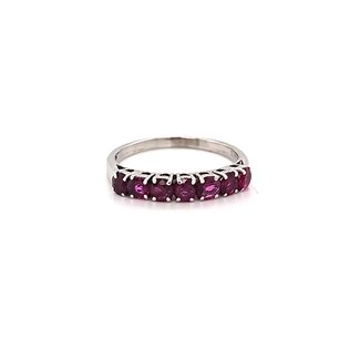 18k witgouden ring gezet met met Robijn