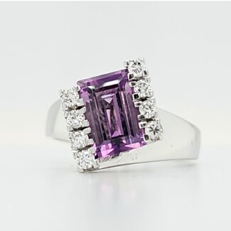 Occ  18k witgd ring Amethist/0.24ctBrilj 7.8gr mt 17.5