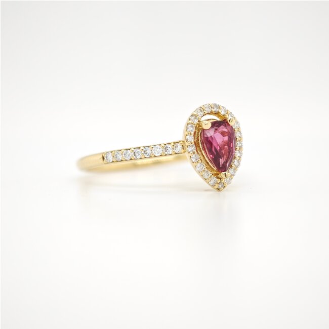 Occ 18k ring roze Spinel 0.74ctbrilj 2.59g mt 17.25