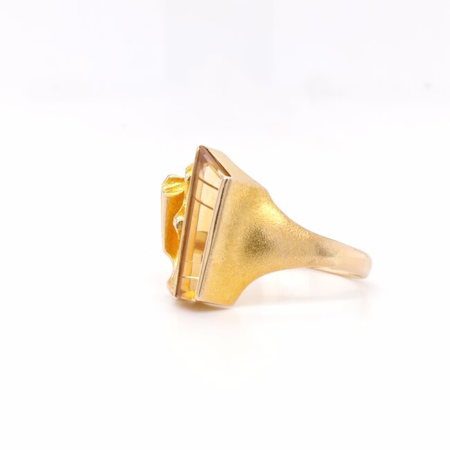 Occ 14k ring Topaas 7.7gr mt19 Laponia