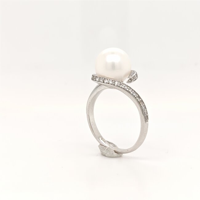 ROS  Jewel Design 14k witgouden ring met natuurlijke parel en briljant