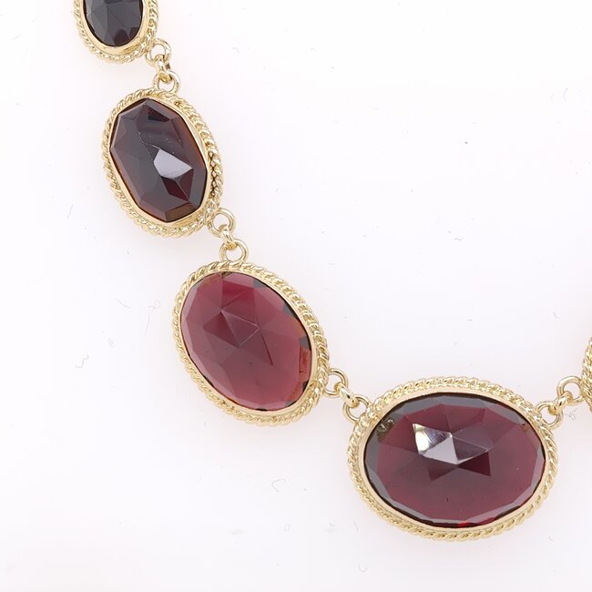 14k gouden collier met 13 granaten