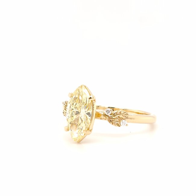 ROS  Jewel Design 14k ring met MarqDia 1.66ct fancy Yellow 0.04ctBril The Enlightening 4g mt19