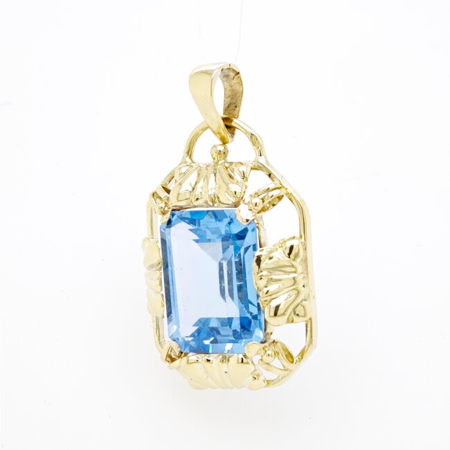 Occ 14k hanger met Topaas 3.7gram