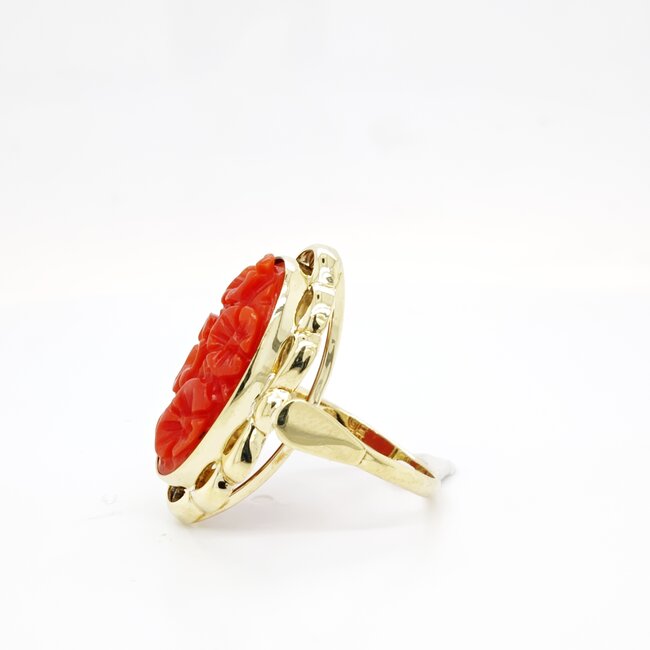 Occ 14k ring met Bloedkoraal 3.7gr mt 17