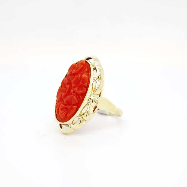 14k ring met Bloedkoraal