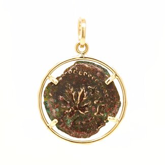 14k hanger gezet met een met Bronzen plaatje