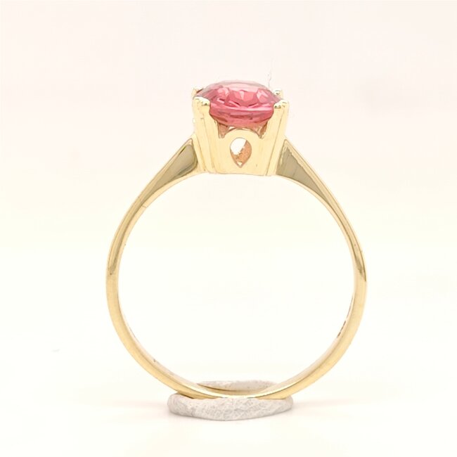 14k  gouden ring met een roze Tourmalijn