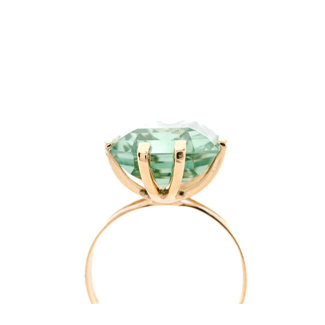 Occ 14k ring Spinel groen 6.2g mt17.75