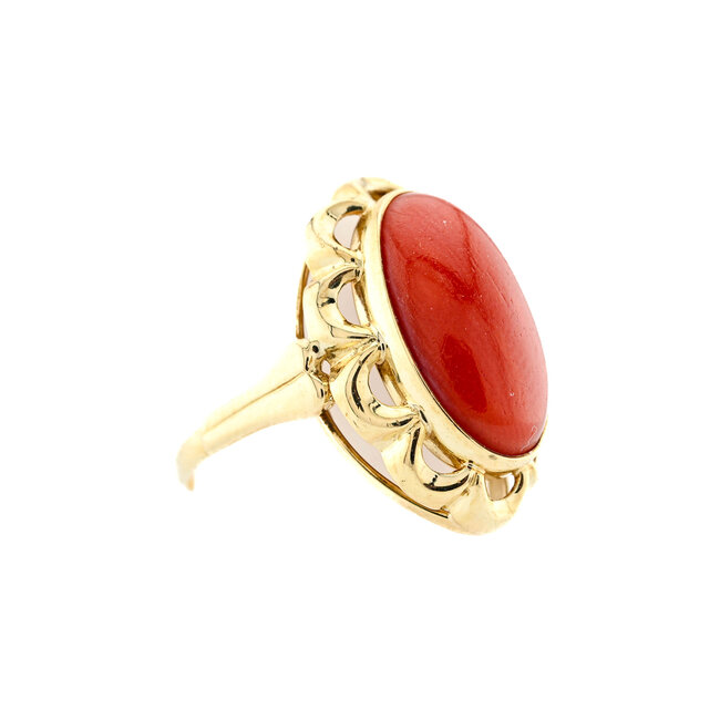 14k gouden ring met een Bloedkoraal