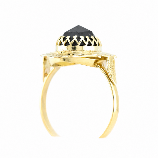 Vintage 14K. Ring met Granaat. 3,5Gr. Mt17,5