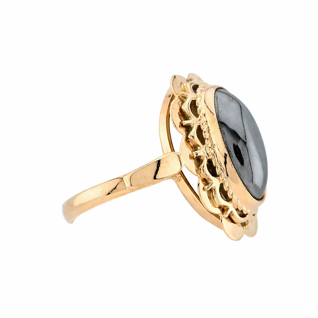 Vintage. 14K.Ring met Hematiet. 2,7Gr. Mt17,5