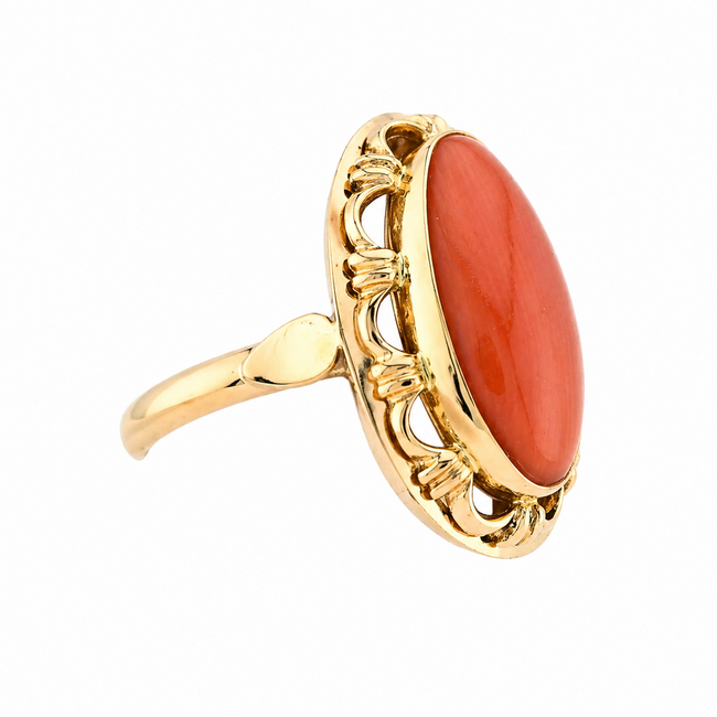 Vintage. 14K. Ring Bloedkoraal. 4.9Gram. Mt16,5