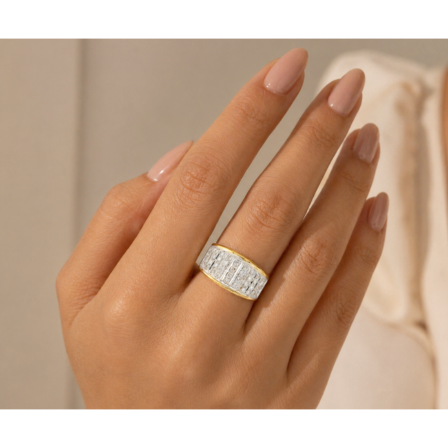 Vintage 18K. Ring met 40x 0,03 Brilljant. 11,4 Gr. Mt 18