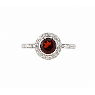 Vintage 14K. Wg Ring met Brillj/Almadine. 2,2Gram. Mt 17,5