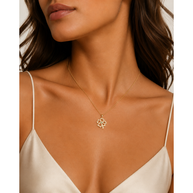 14K Goud. Klaver Hanger met Brillj. Smaragd. 2,5Gr.