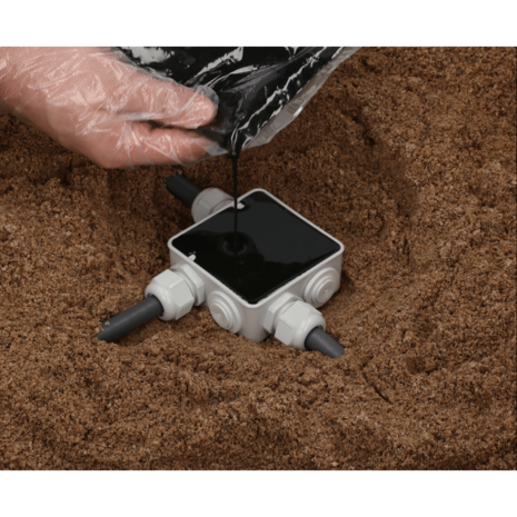 BBC Cellpack Gietmofpakket Filoform Filobox + PU IP68 | Lasdoos 90x90x52mm | 3x M25 Wartel | Voor Kabel Ø9-17mm BBC Cellpack Gietmofpakket Filoform Filobox + PU IP68 | Lasdoos 90x90x52mm | 3x M25 Wartel | Voor Kabel Ø9-17mm