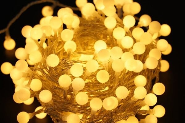 Modee Kerstverlichting lichtsnoer - 10 meter 100leds - 2550K warm wit licht - 220V Adapter Modee Kerstverlichting lichtsnoer - 10 meter 100leds - 2550K warm wit licht - 220V Adapter
