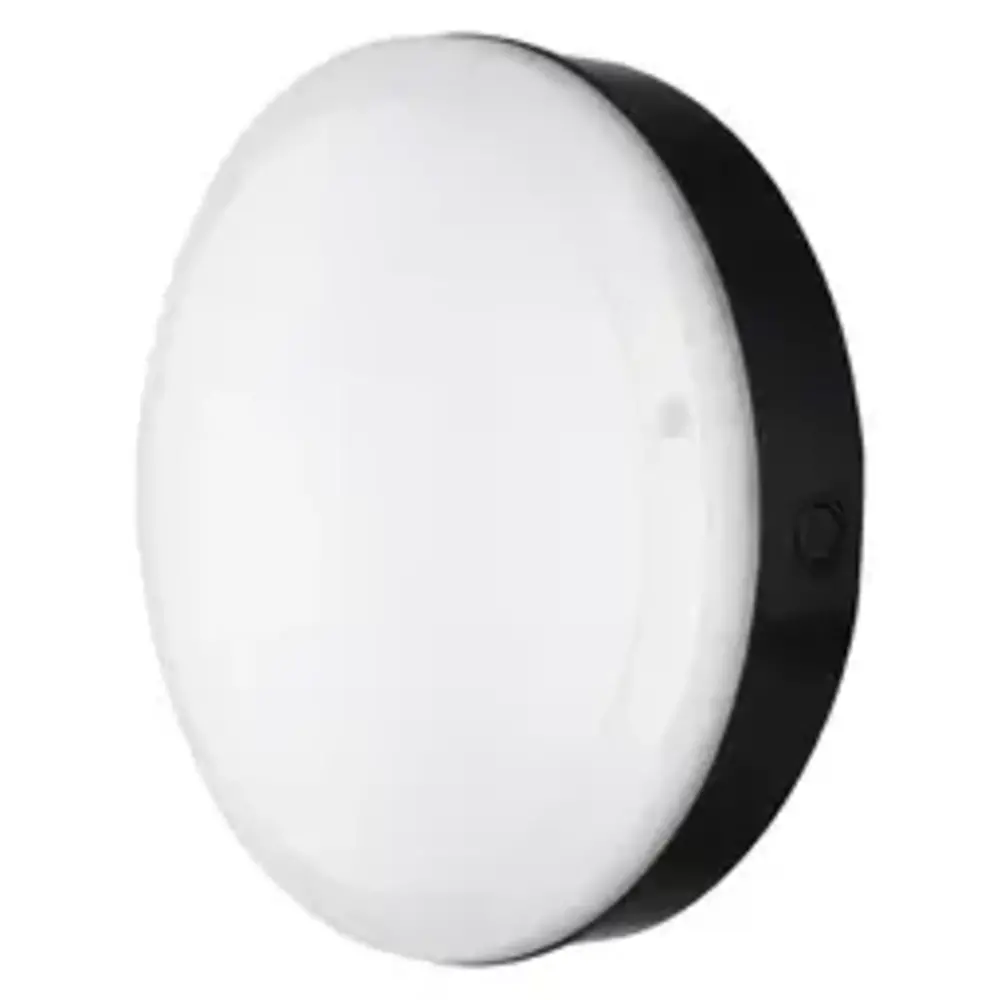 Ledvance LED Wandlamp Bulkhead Surface Sensor - IP65 Ø250MM - Zwart - 10W 800Lm - 3000k 830 Warm wit | IK10 Daglichtsensor Ledvance LED Wandlamp Bulkhead Surface Sensor - IP65 Ø250MM - Zwart - 10W 800Lm - 3000k 830 Warm wit | IK10 Daglichtsensor