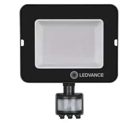 Ledvance LED Breedstraler IP65 - PIR Sensor Zwart - 50W 4500Lm - 3000k 830 Warm Wit Ledvance LED Breedstraler IP65 - PIR Sensor Zwart - 50W 4500Lm - 3000k 830 Warm Wit