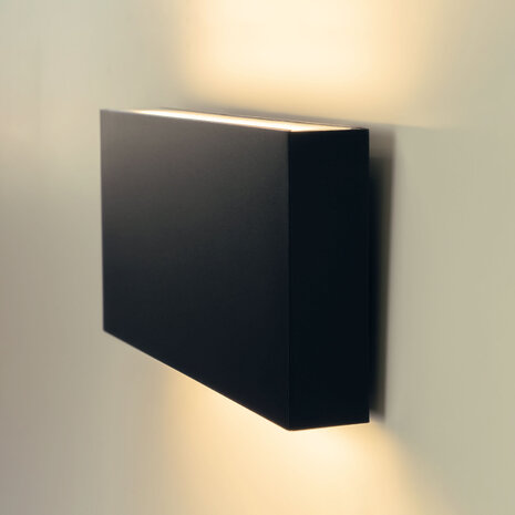 Modee LED Wandlamp - 8W 710lm - 4000K - IP65 - 200x100x31mm Modee LED Wandlamp - 8W 710lm - 4000K - IP65 - 200x100x31mm