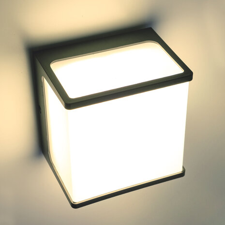 Modee LED Wandlamp - 8W 680lm - 4000K - IP65 - 120x120x92mm Modee LED Wandlamp - 8W 680lm - 4000K - IP65 - 120x120x92mm