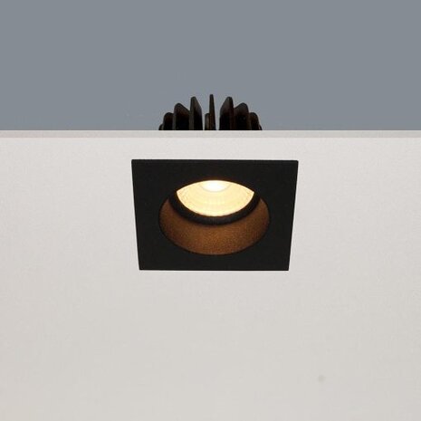 Inbouwspot VENICE 2708 - LED 8W - 810lm - 2700K - CRI 83 - 36° Bundel - IP44 - Dimbaar - Aluminium - Ø68mm Zaagmaat - Mat Staal/Wit/Zwart Inbouwspot VENICE 2708 - LED 8W - 810lm - 2700K - CRI 83 - 36° Bundel - IP44 - Dimbaar - Aluminium - Ø68mm Zaagmaat - Mat Staal/Wit/Zwart