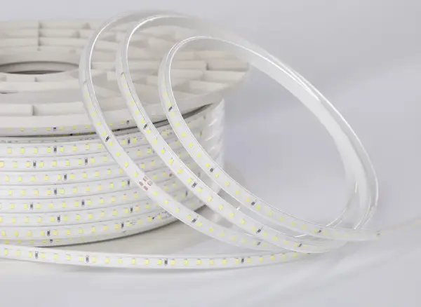 Aigostar LED Lichtslang IP65 V2 - 50 meter - 3000K 830 Warm wit licht - Plug and Play Aigostar LED Lichtslang IP65 V2 - 50 meter - 3000K 830 Warm wit licht - Plug and Play