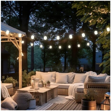 Kobi LED Lichtslinger - 7,5m 10x 1W 70lm - 2500K warm wit licht - IP67 - incl. 50cm aansluitstekker Kobi LED Lichtslinger - 7,5m 10x 1W 70lm - 2500K warm wit licht - IP67 - incl. 50cm aansluitstekker