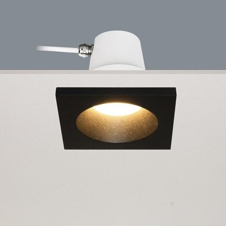 Artdelight designverlichting Bados vierkante zwarte GU10 inbouwspot kantelbaar Artdelight designverlichting Bados vierkante zwarte GU10 inbouwspot kantelbaar